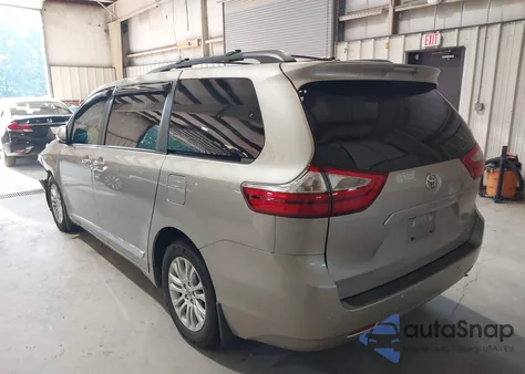 2015 Toyota Sienna Xle Premium 8 Passenger из США, поврежденный, VIN 5TDYK3DC1FS642817